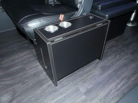 ハイエースワゴンGL　FD-BOX0　サイドテーブル